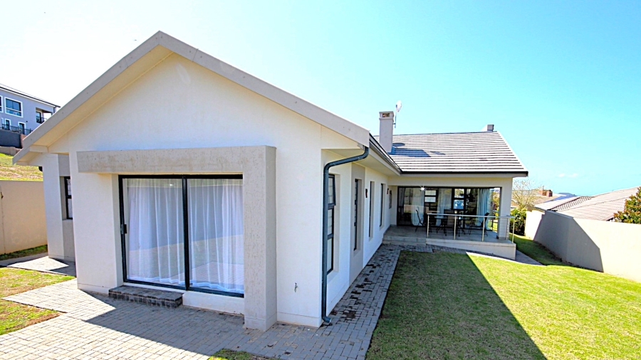 4 Bedroom Property for Sale in Monte Christo Western Cape